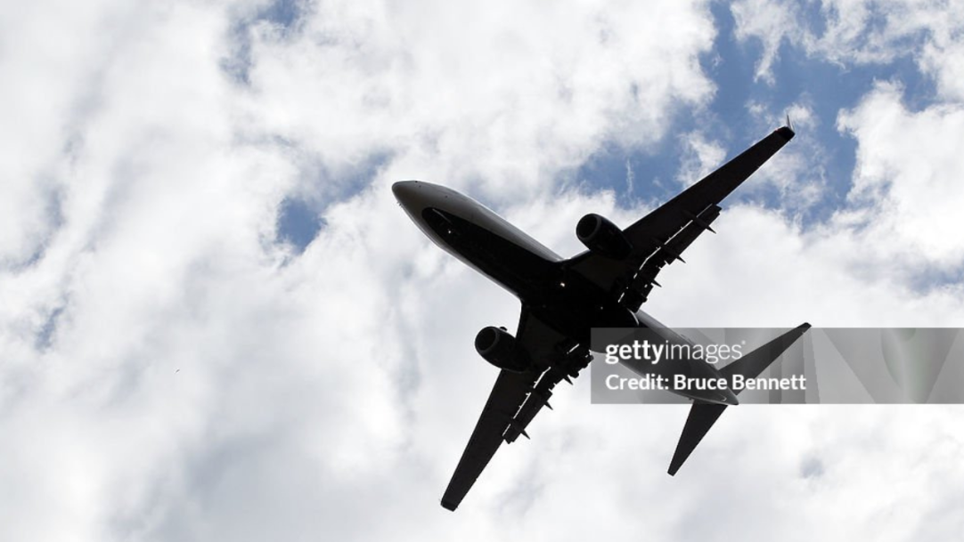 Autoridades investigam causas da queda de avião de carga nos EUA