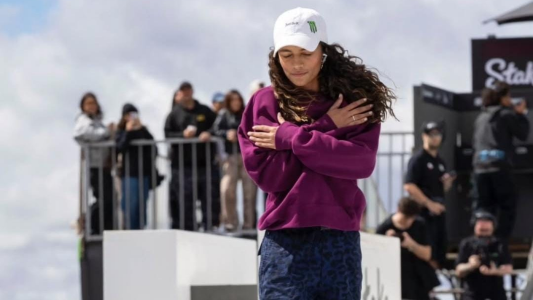 Rayssa Leal aproveita dia de folga no Rio de Janeiro antes da competição