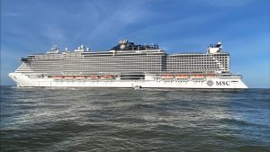 Embarcações transatlânticas da COP-30 chegam a Belém