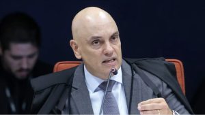 Moraes descarta pedido antecipado do DF para revisar estado clínico de Bolsonaro