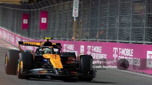 F1: Lando Norris lidera TL2 caótico em Las Vegas
