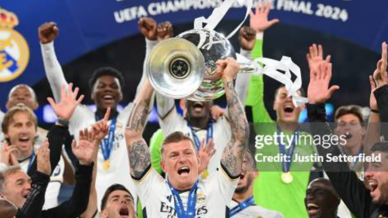 Kroos revela time ideal histórico com trio brasileiro e Ancelotti no comando