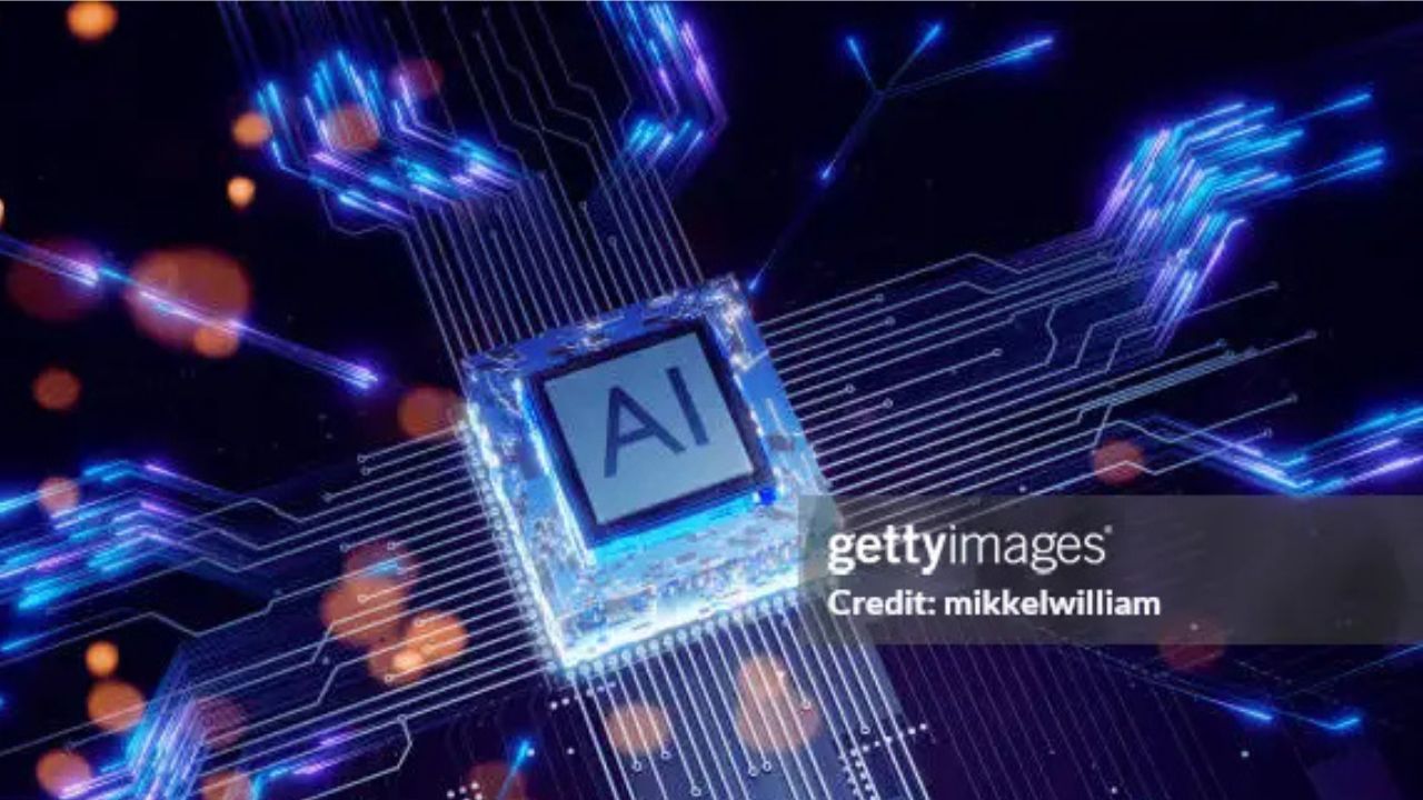 Chip de computador com a inscrição "IA" em uma placa de circuito | Reprodução/mikkelwilliam/Getty Images Embed